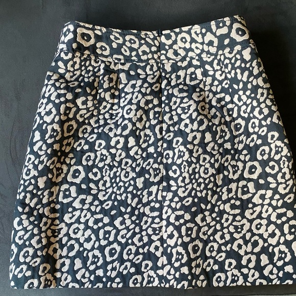 Loft Skirt - Picture 2 of 7